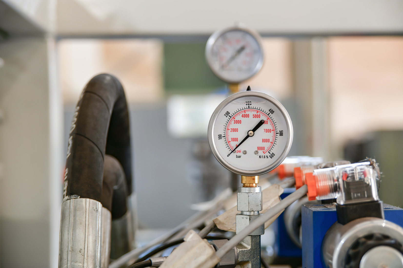 High Pressure Gauges on the Hydraulic Oil Pump Control Unit